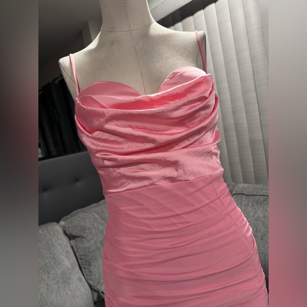 BUNDLE 2 ITEMS FOR $8✨

🍒🌸AMTIOUS spicy girl mini dress ✨ - Picture 6 of 6